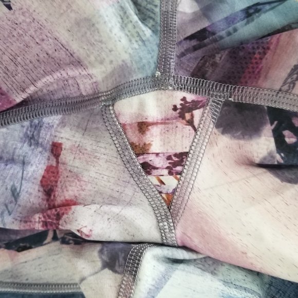 Lululemon Fast & Free 7/8 Tight II *Nulux 25" Sunrise Silhouette Multi Size 2 - Picture 4 of 11